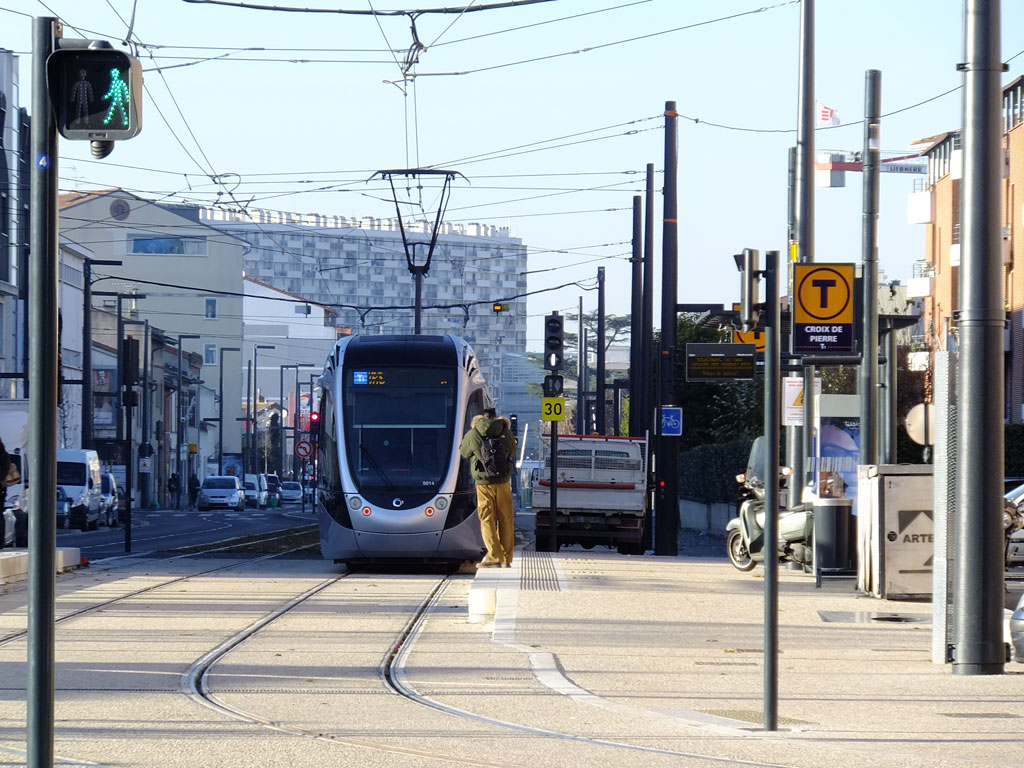 Le tramway Garonne, boulevard Déodat de Séverac